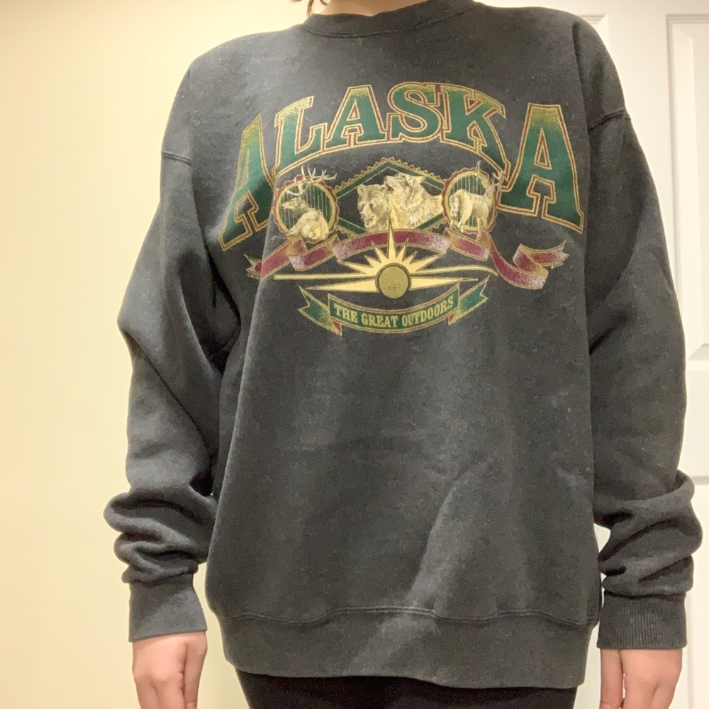 oversized alaska sweatshirt